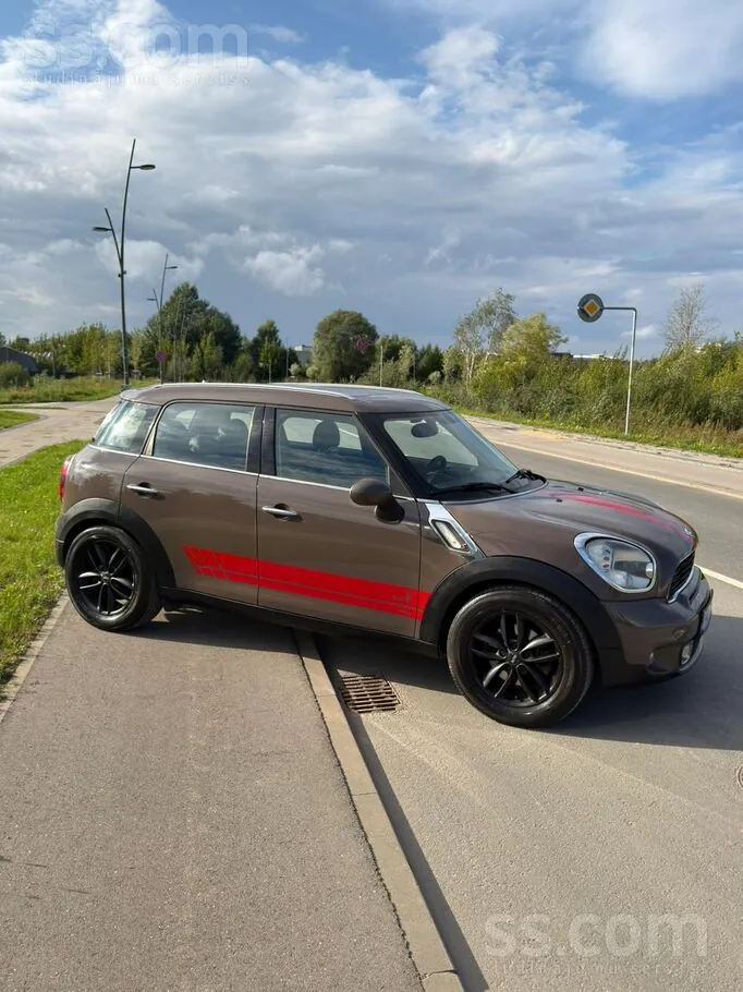 Mini Cooper Countryman S 2011 photo 2