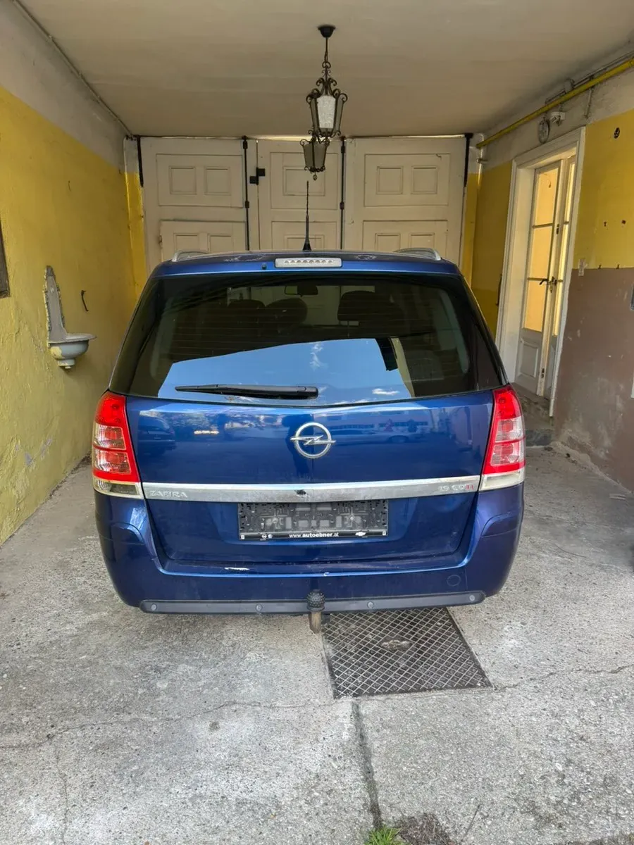 Opel Zafira 2009 photo 3