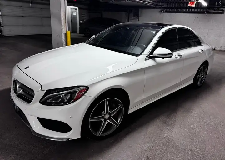 Mercedes-Benz C300 2017 photo 2