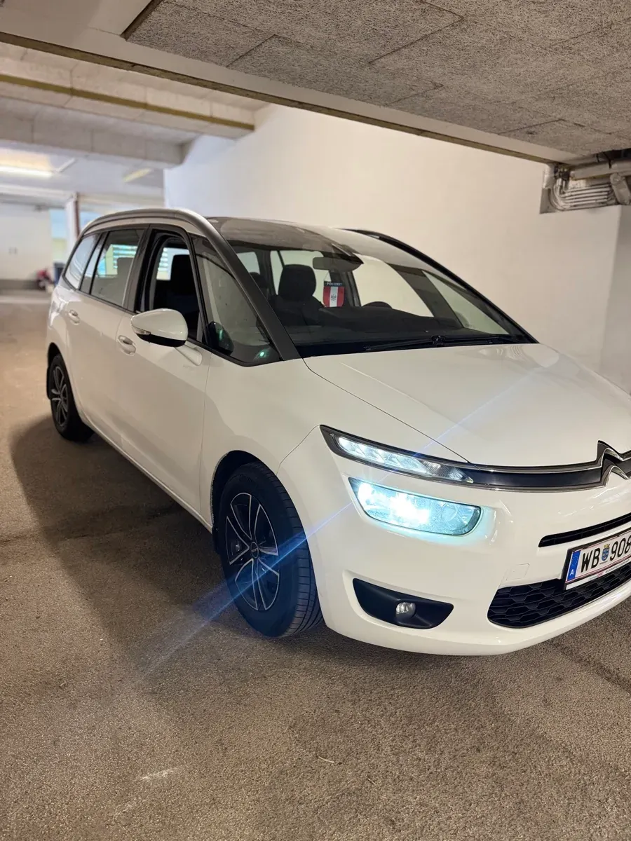 Citroen Grand C4 Picasso 2014 photo 2