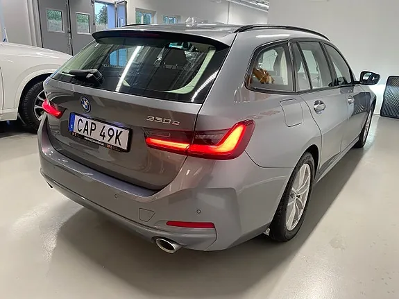 BMW 330E 2024 photo 4