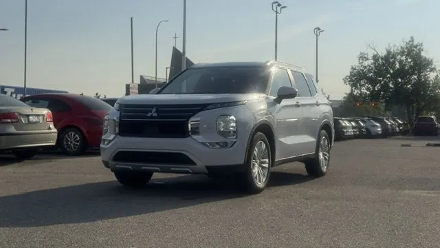 Mitsubishi Outlander 2022 photo 3