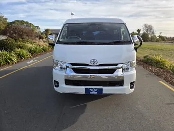 Toyota Hiace 2024 photo 3