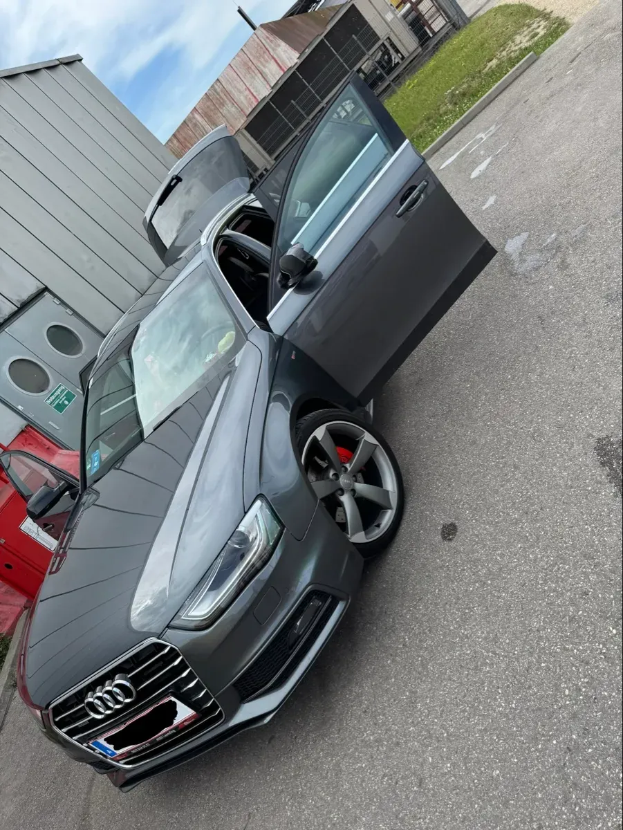Audi A4 2015 photo 3