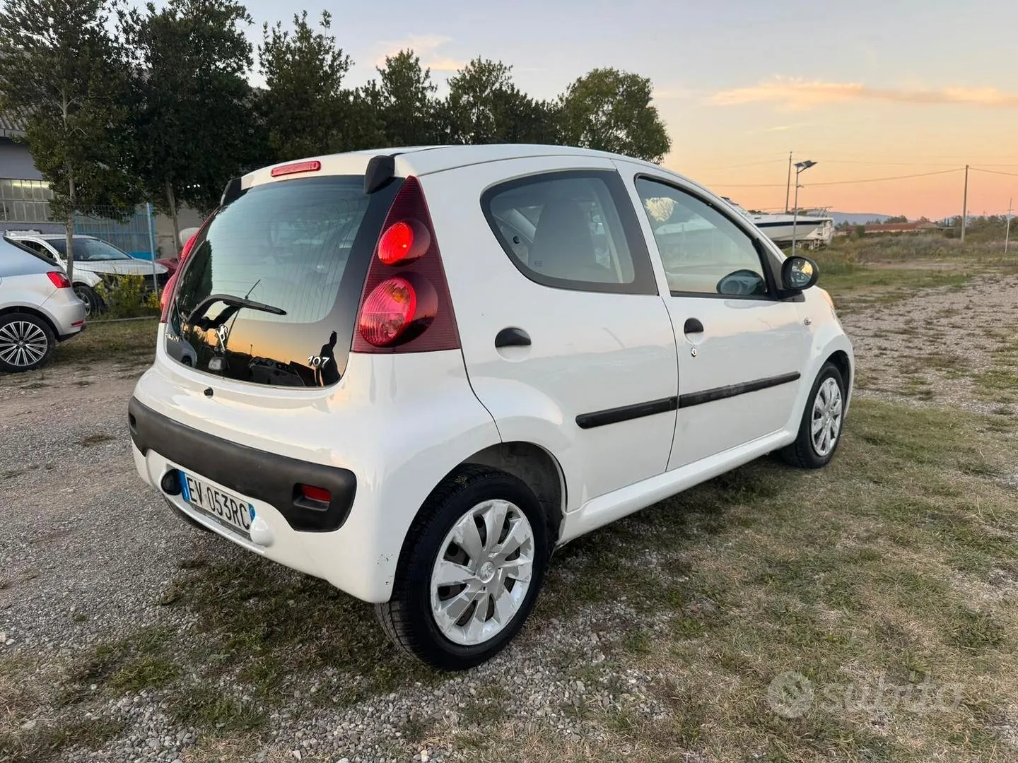 Peugeot 107 2013 photo 5