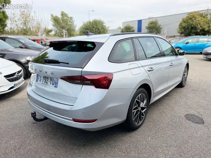 Skoda Octavia 2021 photo 4