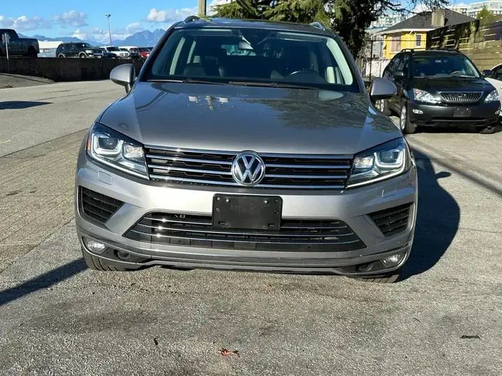 Volkswagen Touareg 2015 photo 2