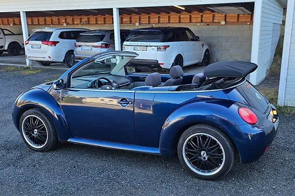 Volkswagen New Beetle 2004 photo 5