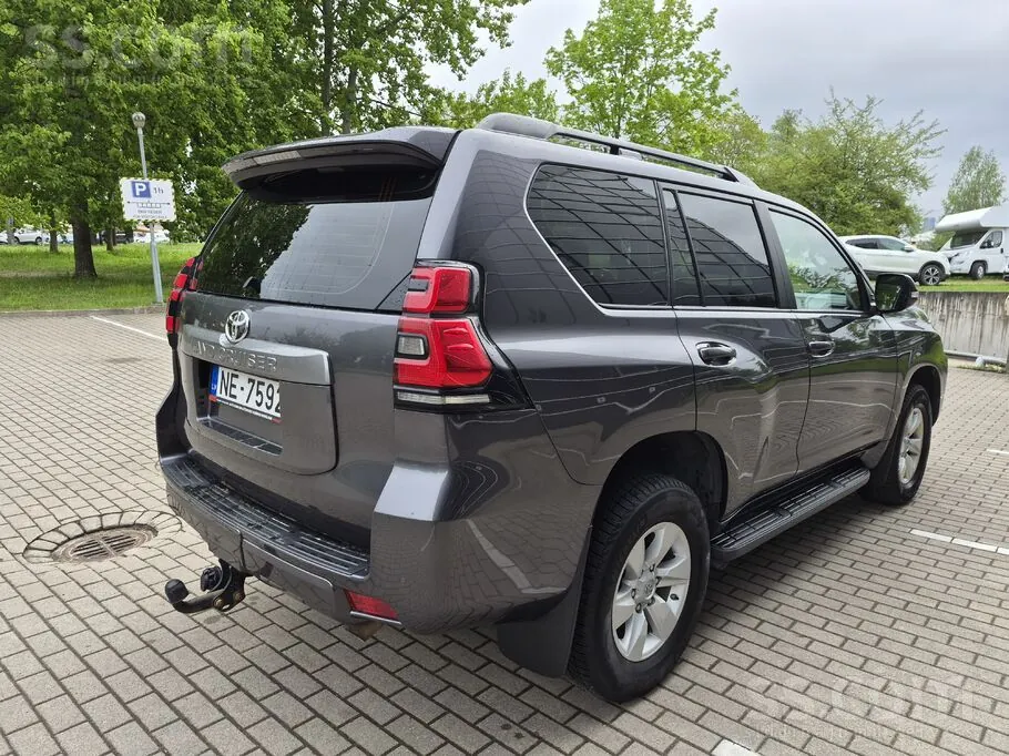Toyota Land Cruiser 2022 photo 4