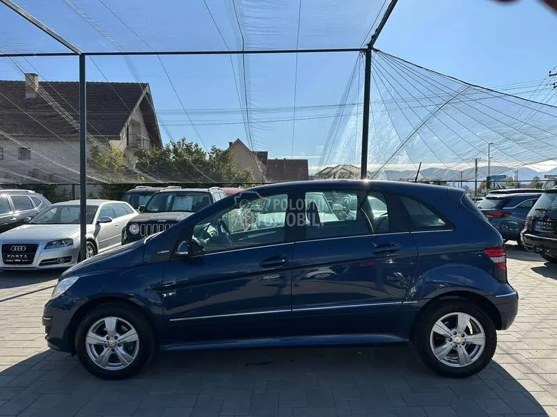 Mercedes-Benz B170 2009 photo 3