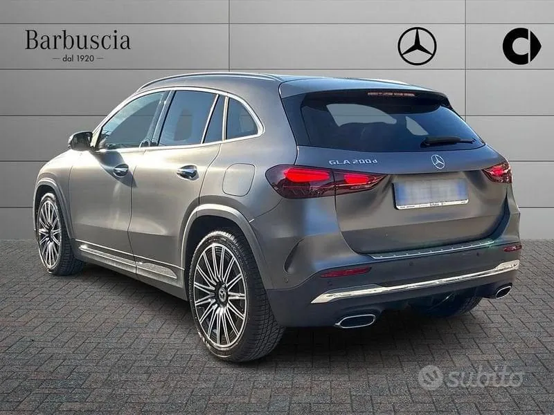 Mercedes-Benz Gla 2024 photo 4