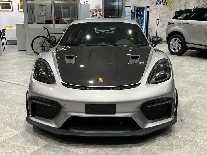 Porsche 718 Cayman 2024 photo 2