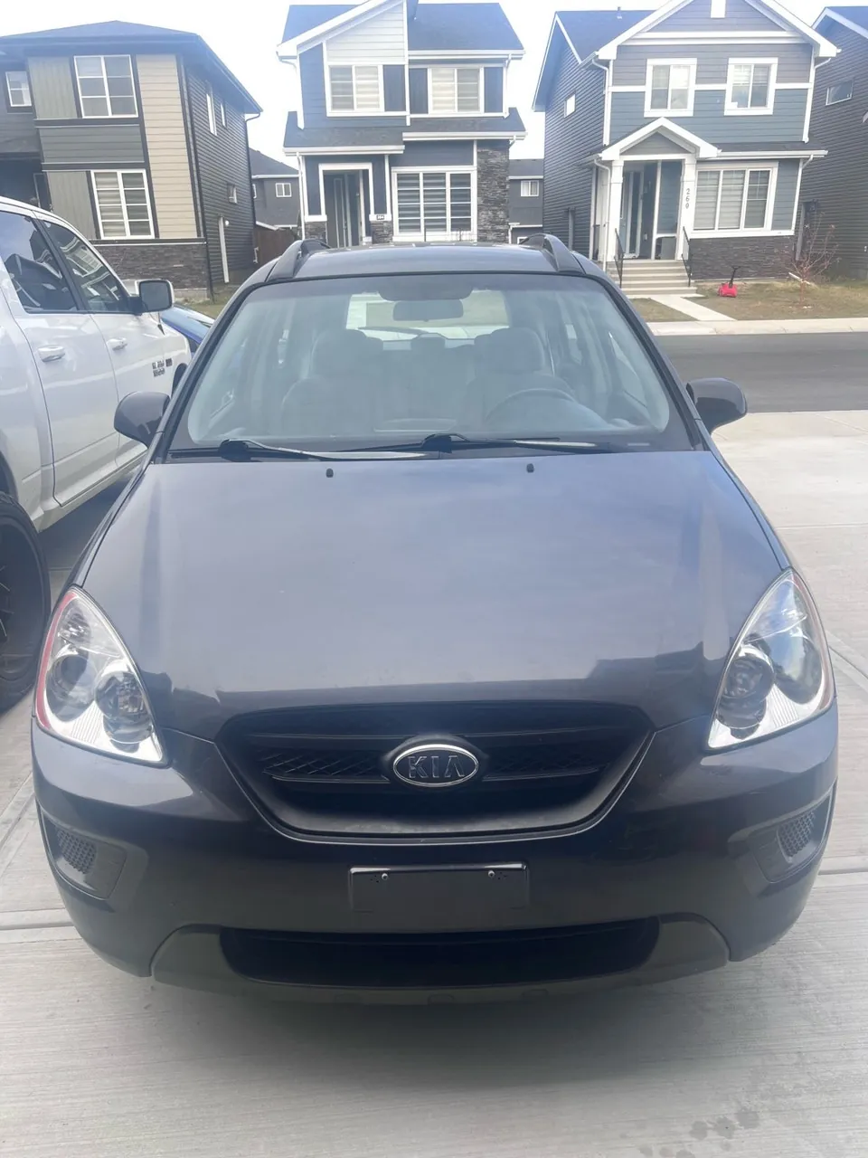 Kia Rondo 2007 photo 3