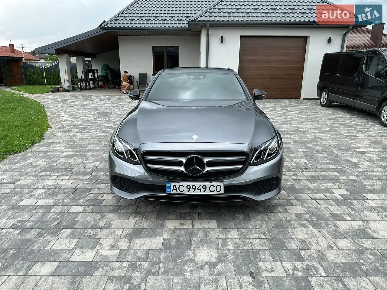 Mercedes-Benz E-Class 2016 photo 4