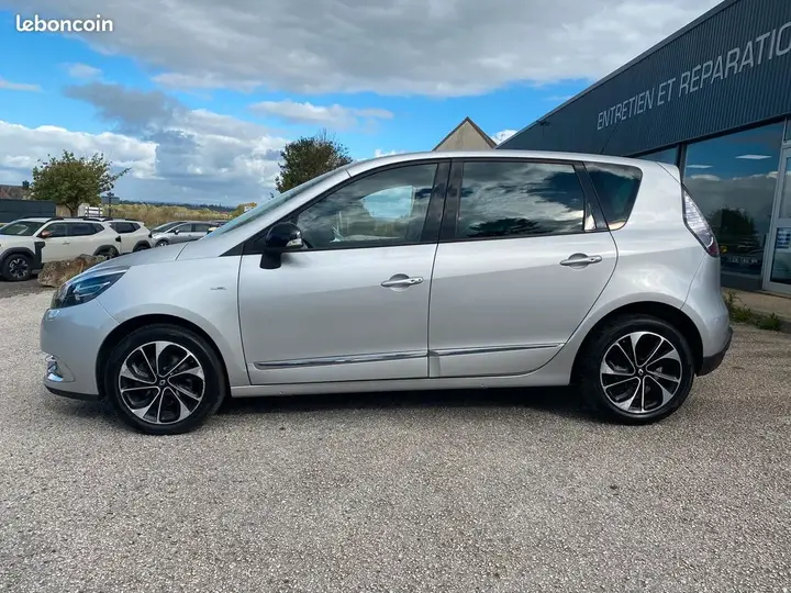 Renault Scenic 2016 photo 2