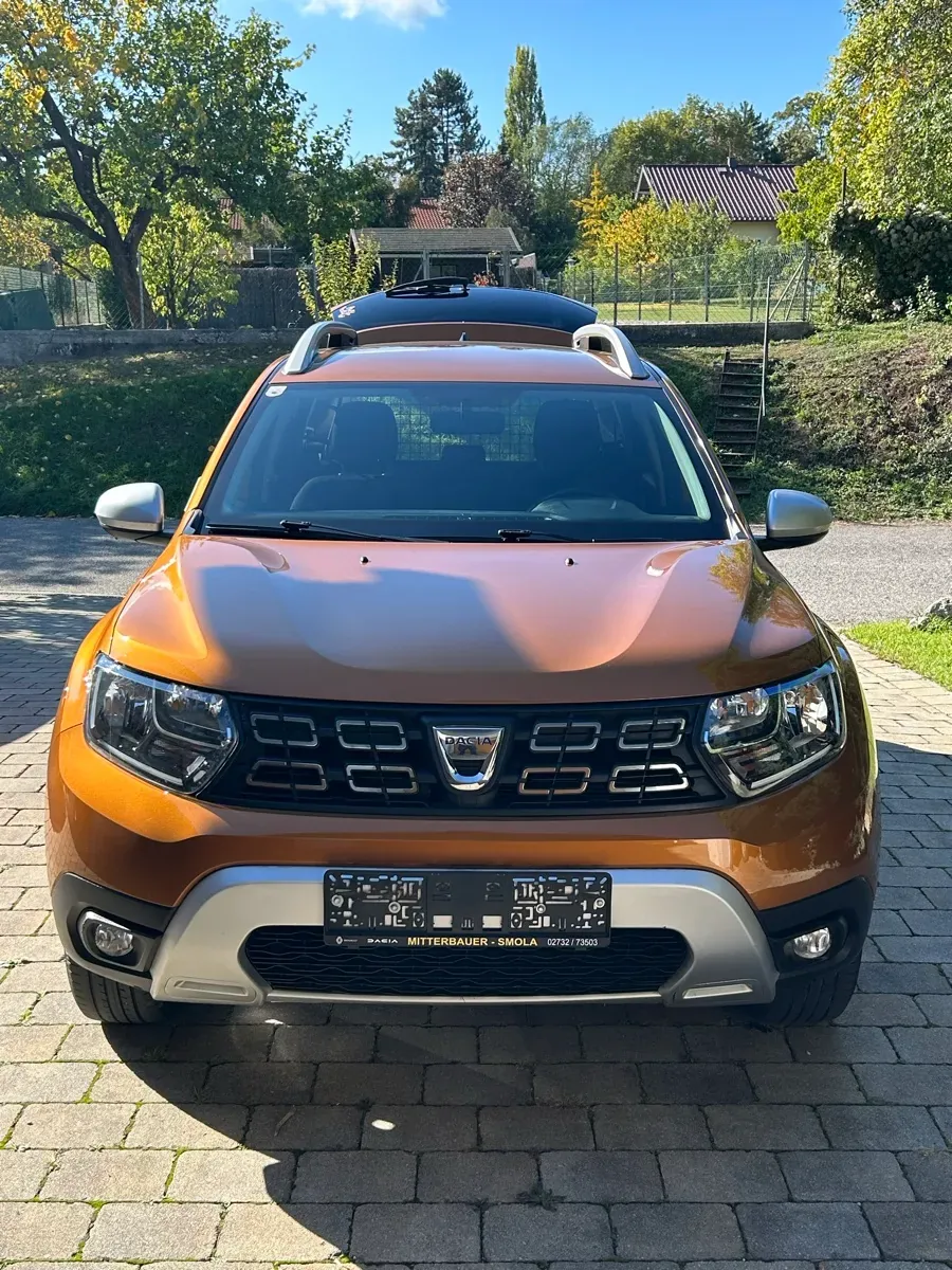 Dacia Duster 2021 photo 2