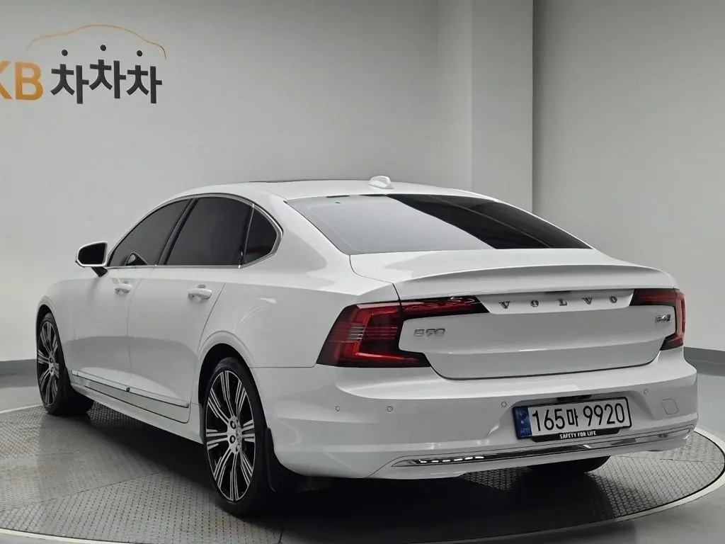 Volvo S90 2024 photo 2