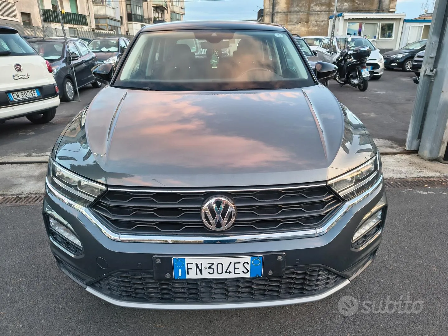 Volkswagen T-Roc 2018 photo 2