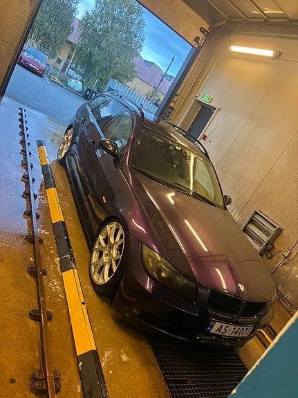 BMW 320D 2005 photo 2