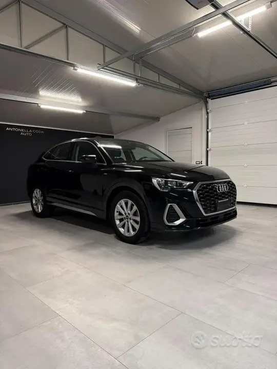 Audi Q3 2023 photo 3
