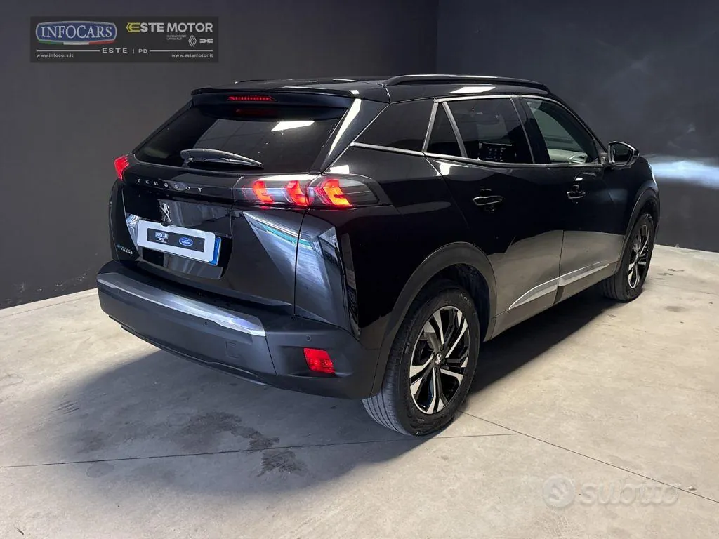 Peugeot 2008 2023 photo 4