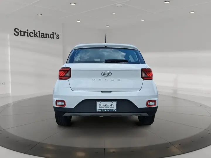 Hyundai Venue 2025 photo 3
