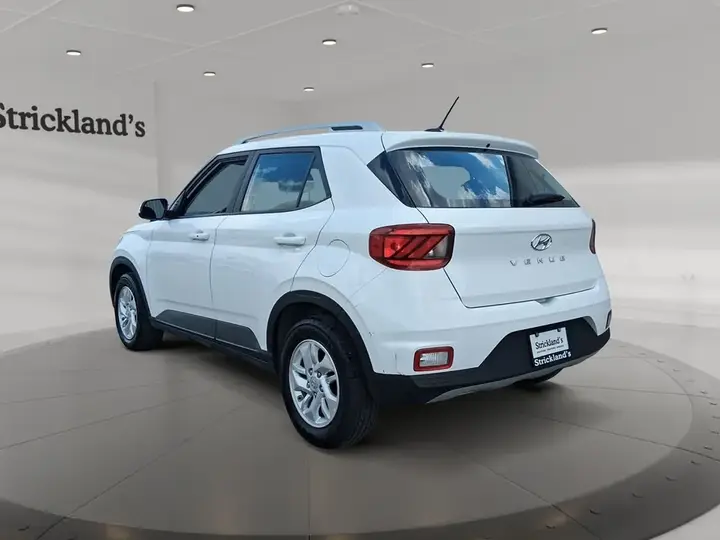 Hyundai Venue 2025 photo 4