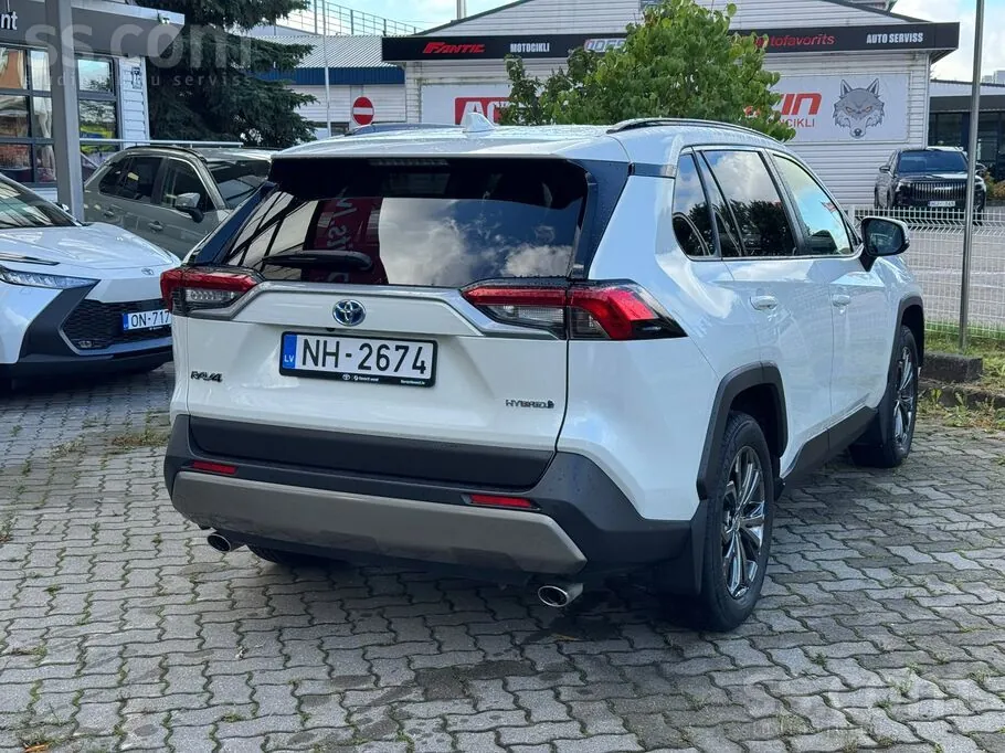 Toyota Rav4 2022 photo 4