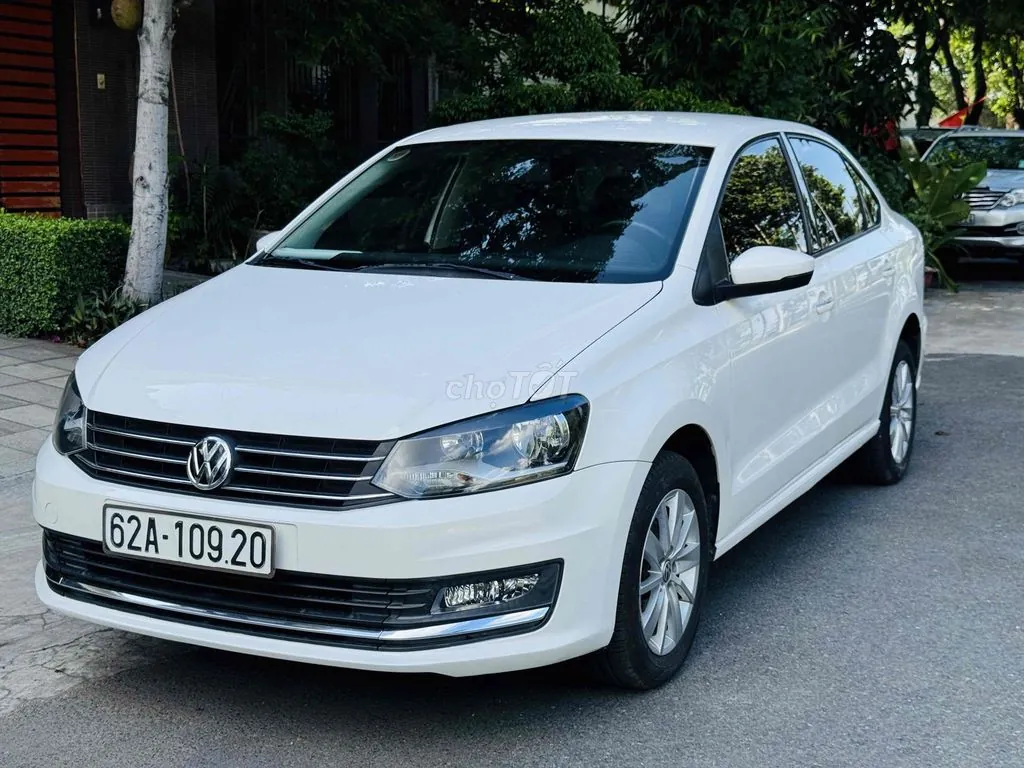 Volkswagen Polo 2016 photo 2