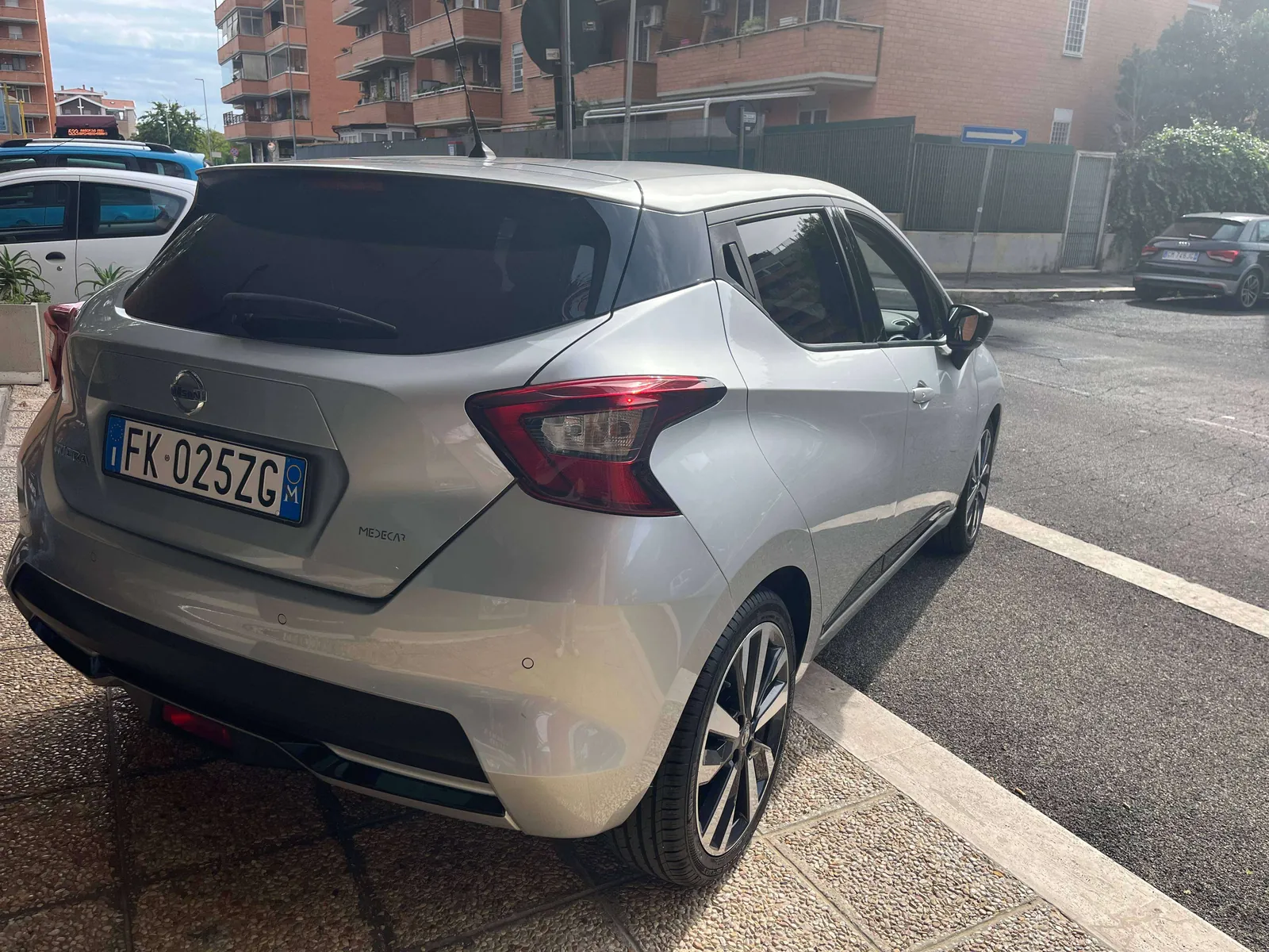 Nissan Micra 2017 photo 3