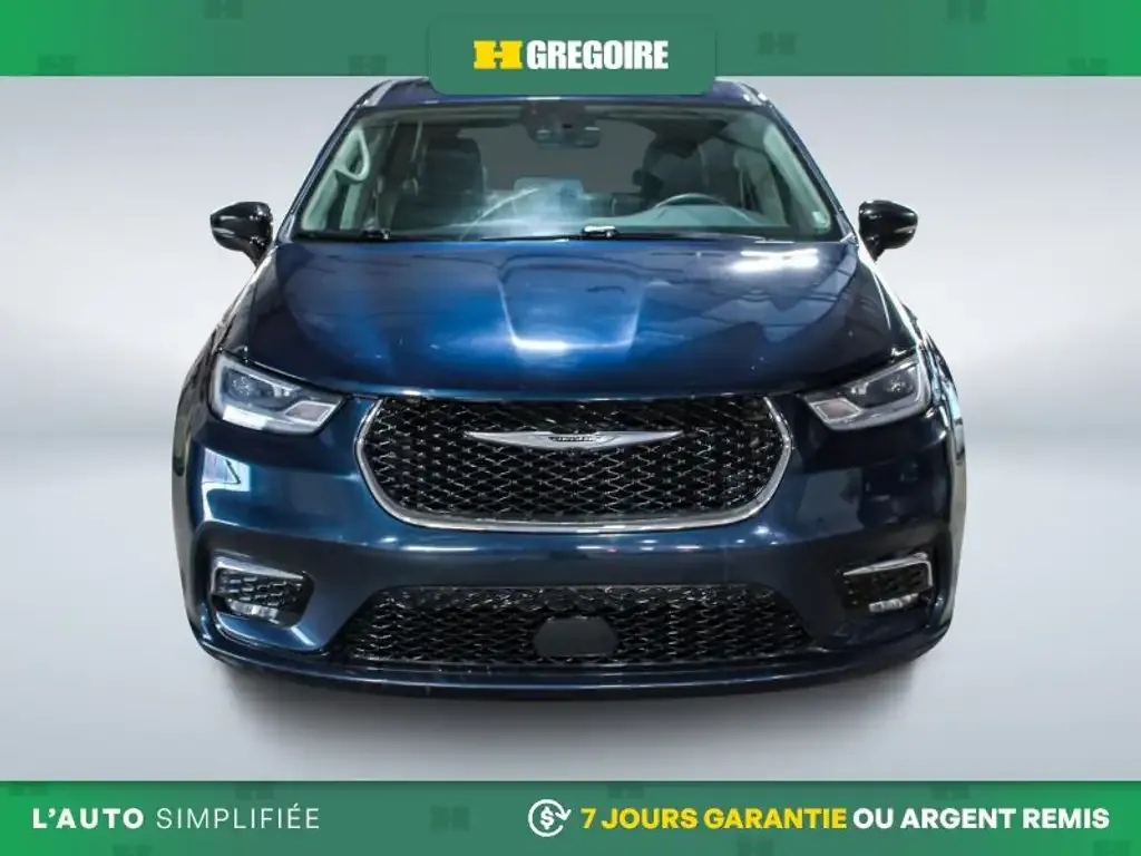 Chrysler Pacifica 2024 photo 2