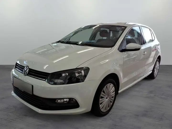 Volkswagen Polo 2015 photo 2
