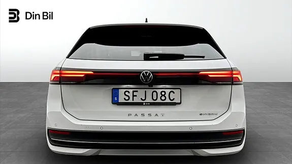 Volkswagen Passat 2025 photo 5