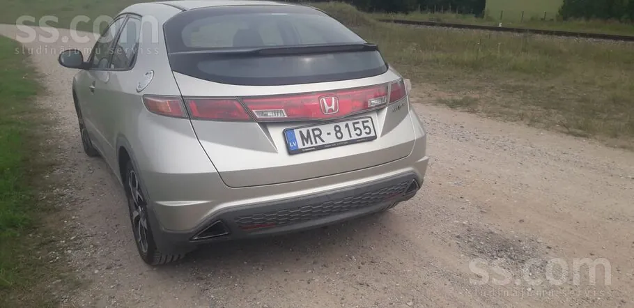 Honda Civic 2006 photo 2