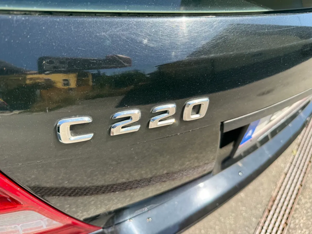 Mercedes-Benz C-Class 2009 photo 2