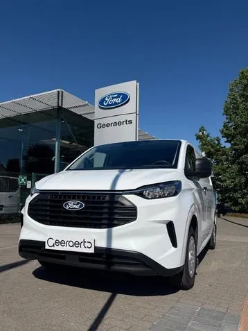 Ford Transit 2025 photo 2