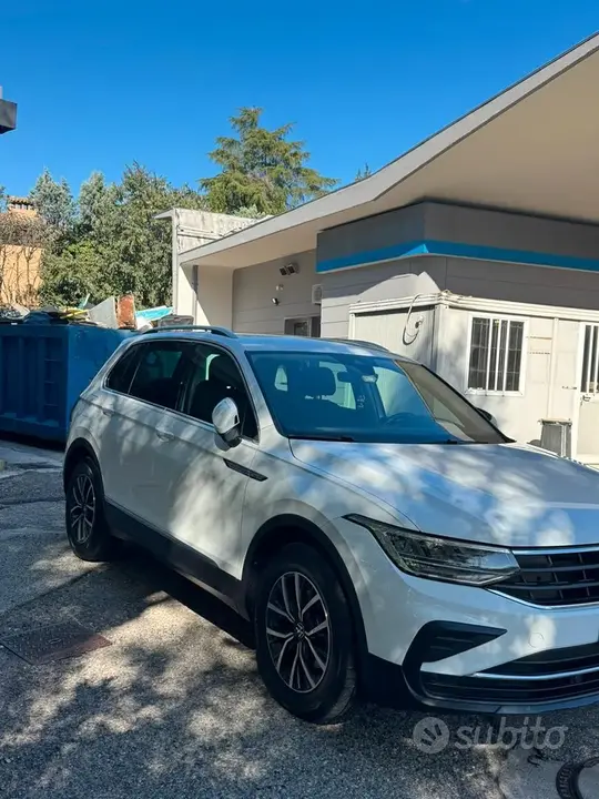 Volkswagen Tiguan 2021 photo 2