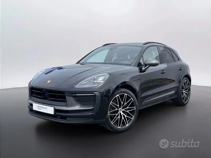 Porsche Macan 2023 photo 2