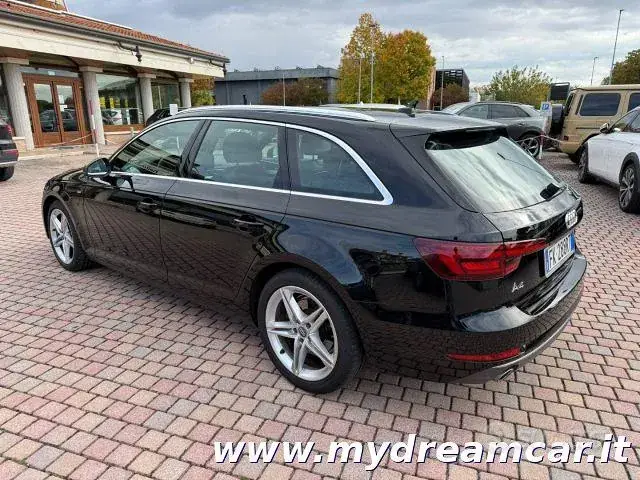 Audi A4 Avant 2017 photo 5