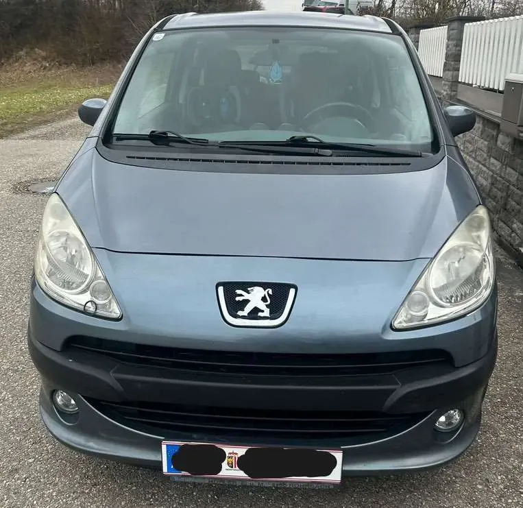 Peugeot 1007
