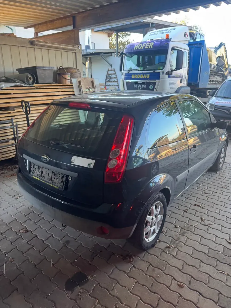 Ford Fiesta 2006 photo 3