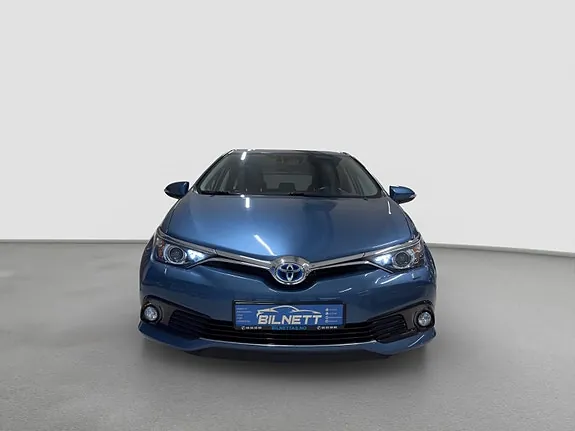 Toyota Auris 2016 photo 2