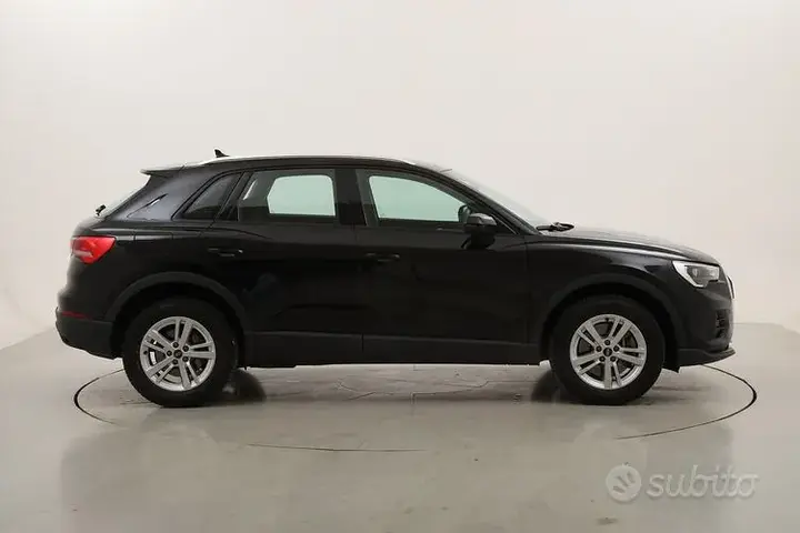 Audi Q3 2022 photo 3