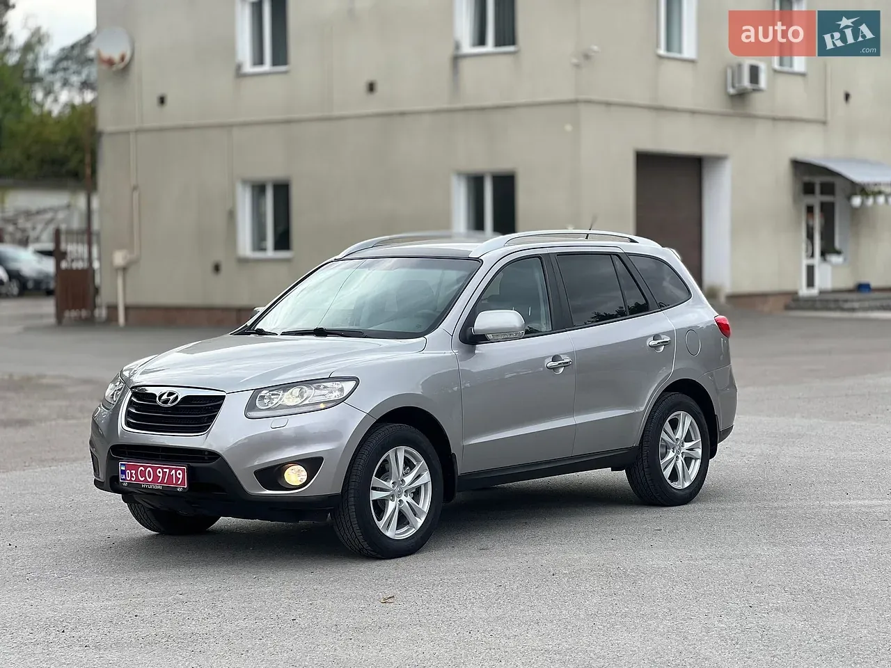 Hyundai Santa Fe 2011 photo 3