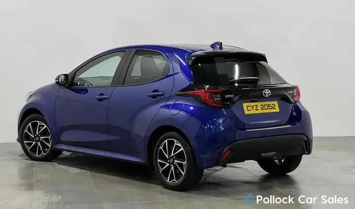 Toyota Yaris 2023 photo 2