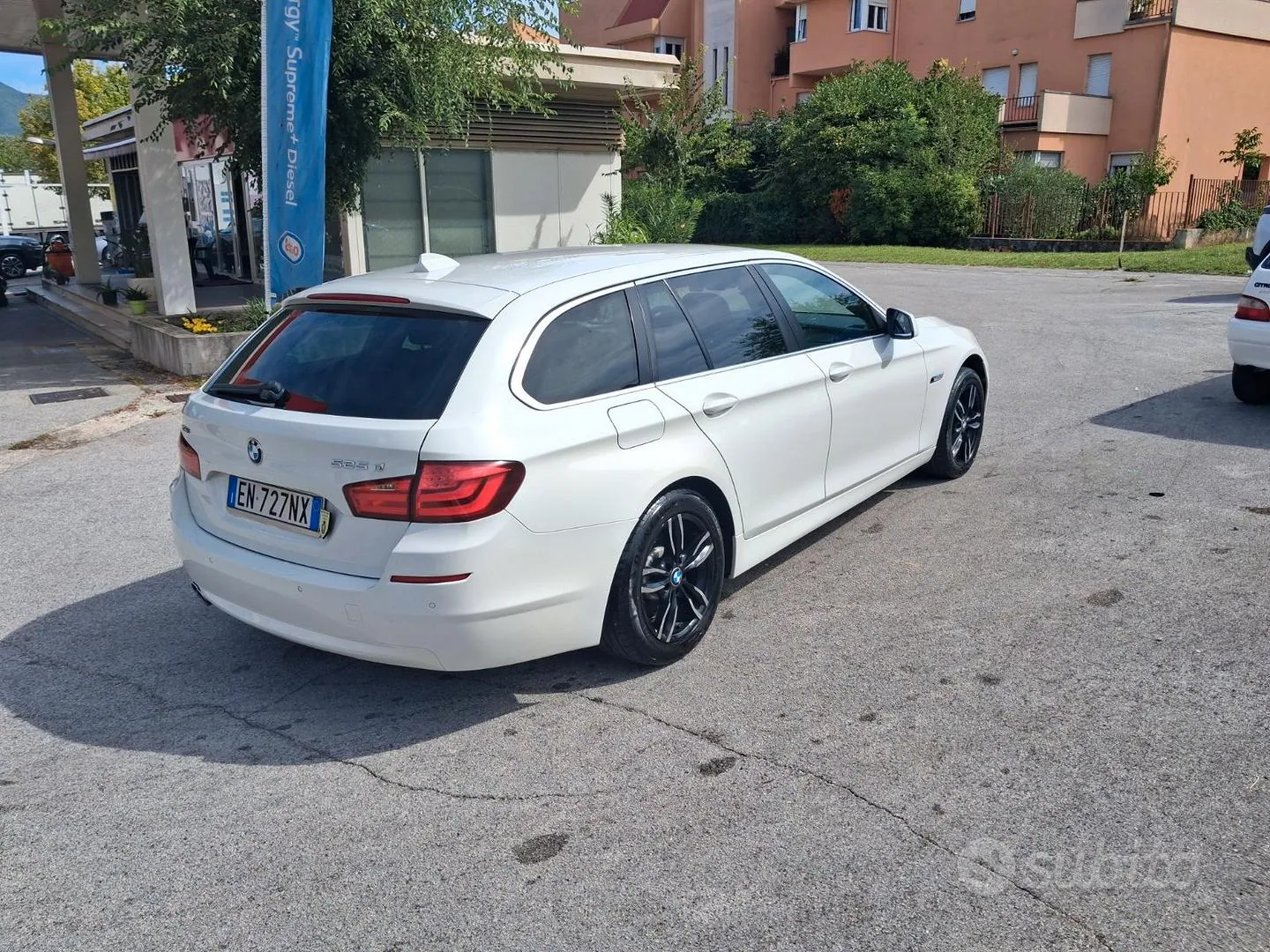 BMW 5 Series 2012 photo 4