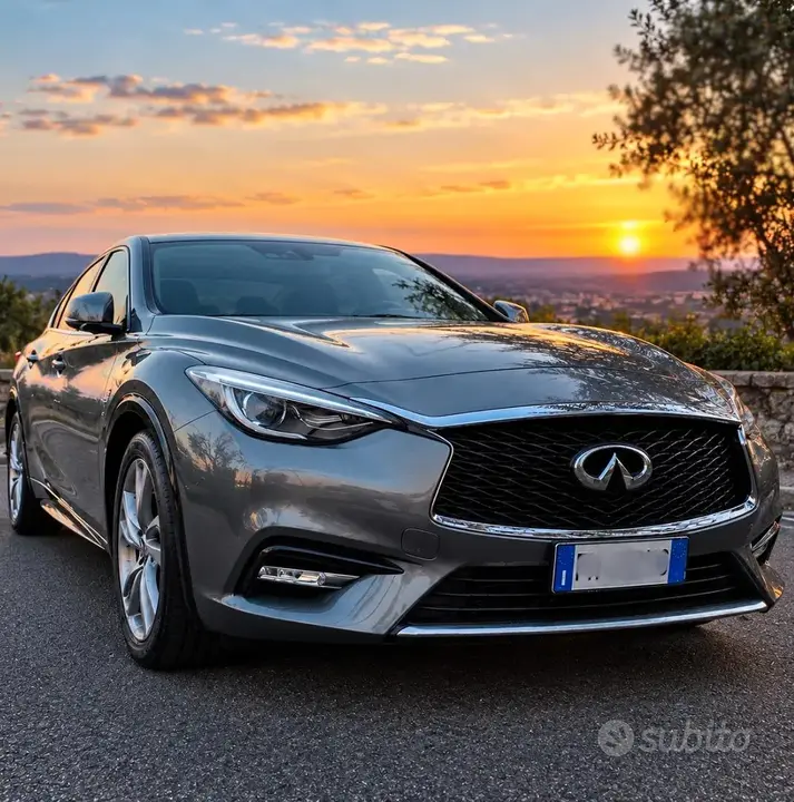 Infiniti Q30 2017 photo 3