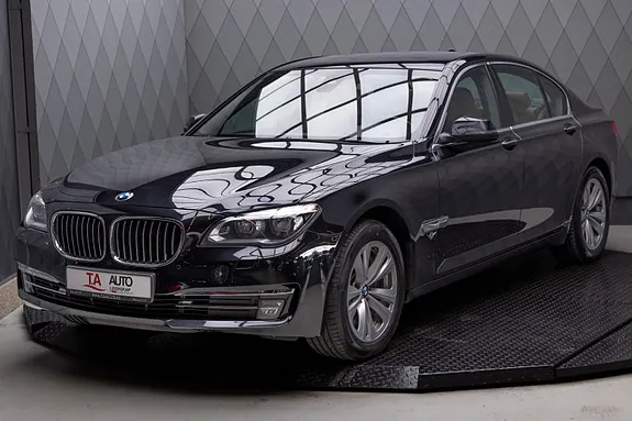 BMW 750I 2014 photo 3