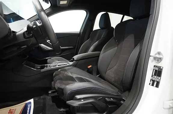 BMW 120 2026 photo 5