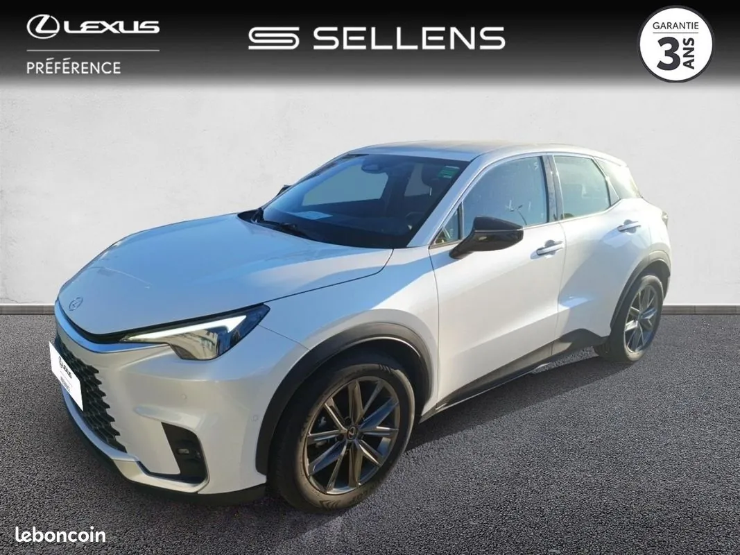 Lexus Lbx